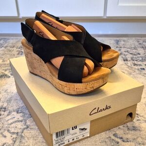 Clarks Women's Black Caslynn Shae 8 Wedge Sandal